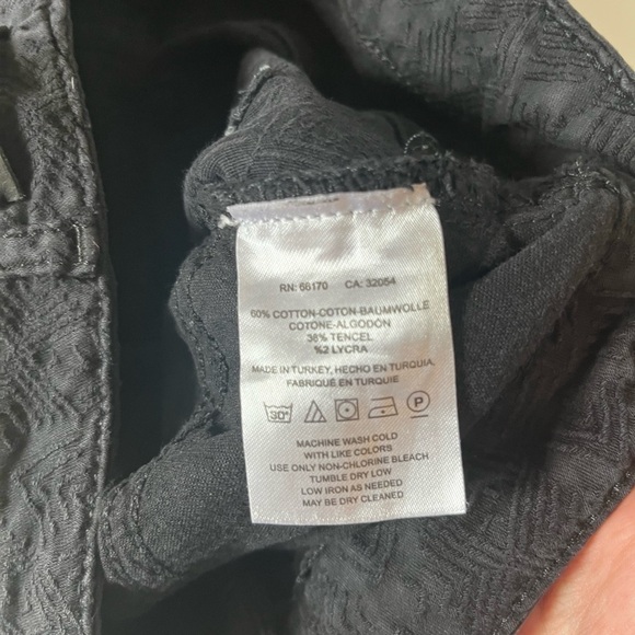 Pilcro & Letterpress Black Textured Script pants Size 24 - Picture 4 of 9